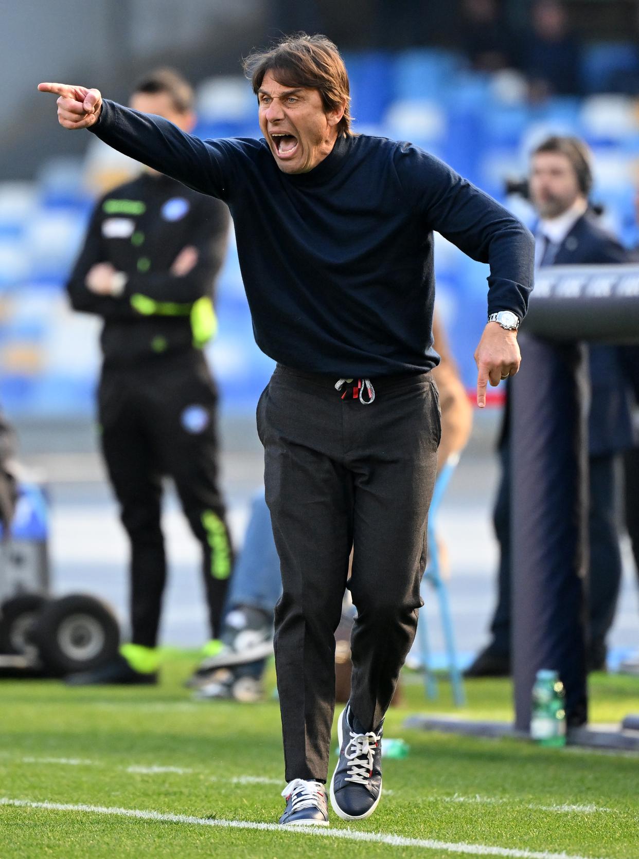 佛罗伦萨客场失利，表现令人堪忧