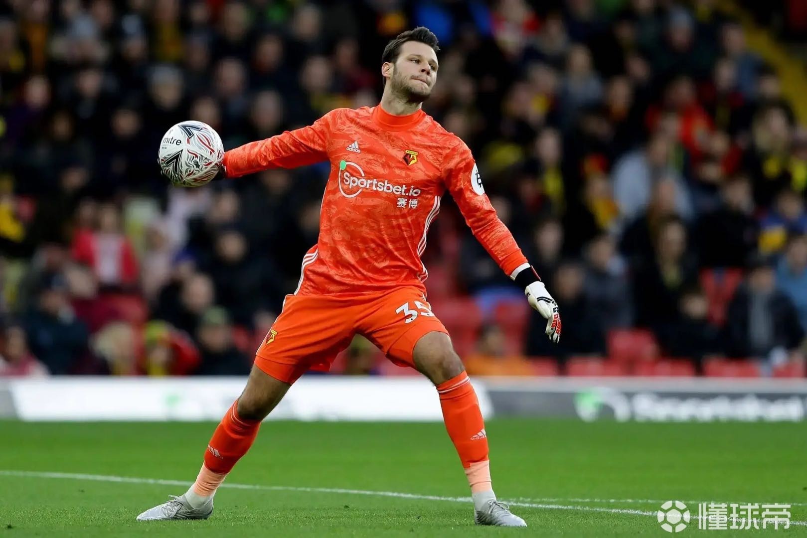 沃特福德门将表现出色，协助球队保持不败战绩