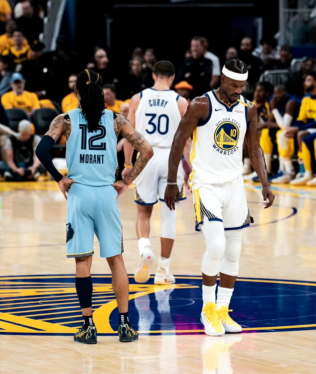 勇士遭到灰熊连败，库里串场发疯难救主