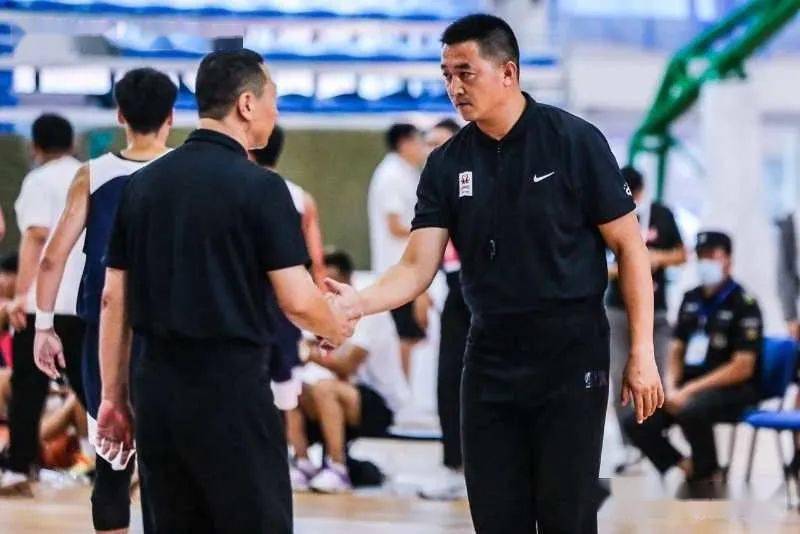 甘肃男篮客场胜对手，展现出色整体实力的简单介绍