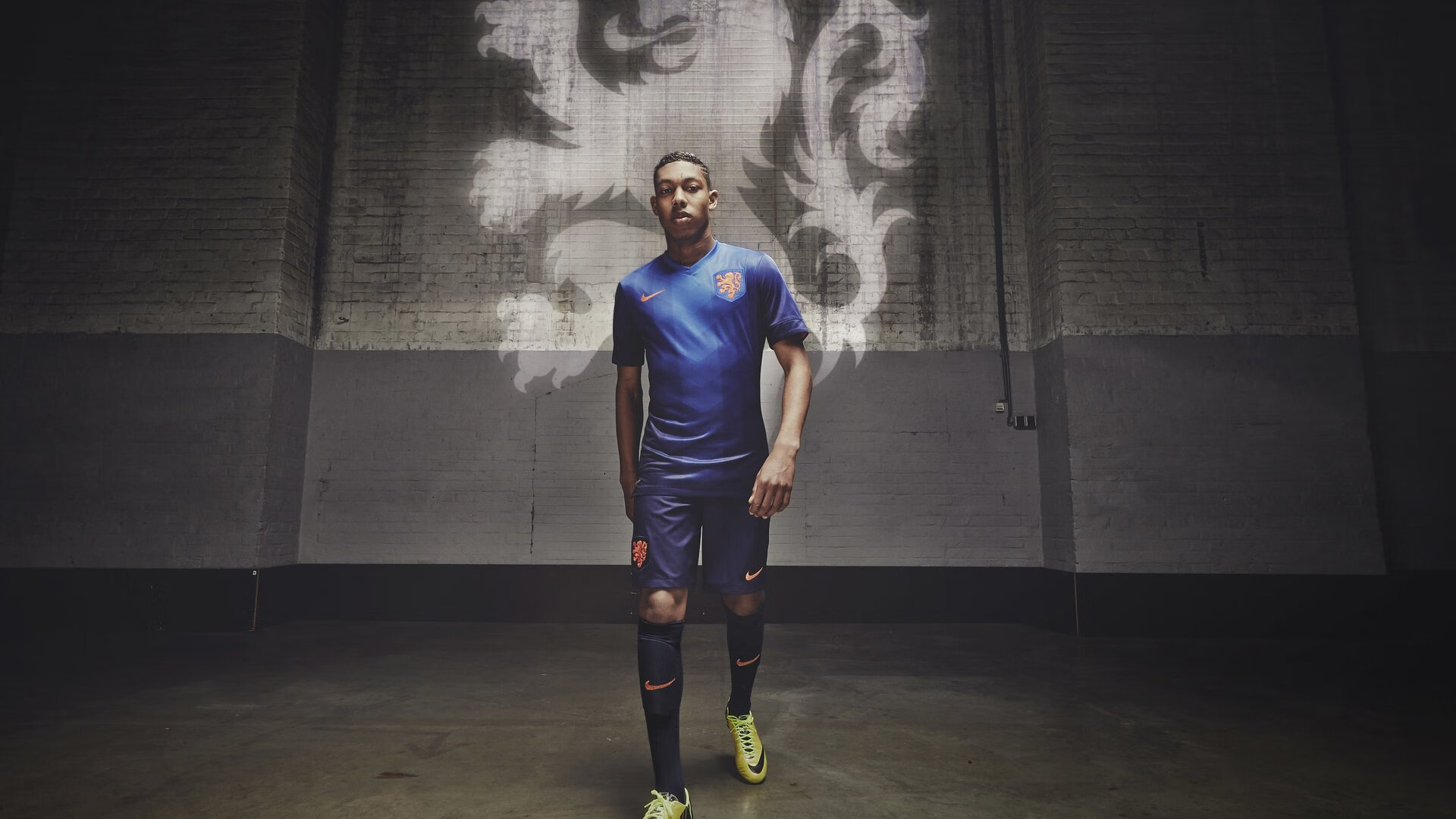 开云体育下载-历史从未如此安静，NBA总决赛之夜，拉亚用实力回应所有怀疑