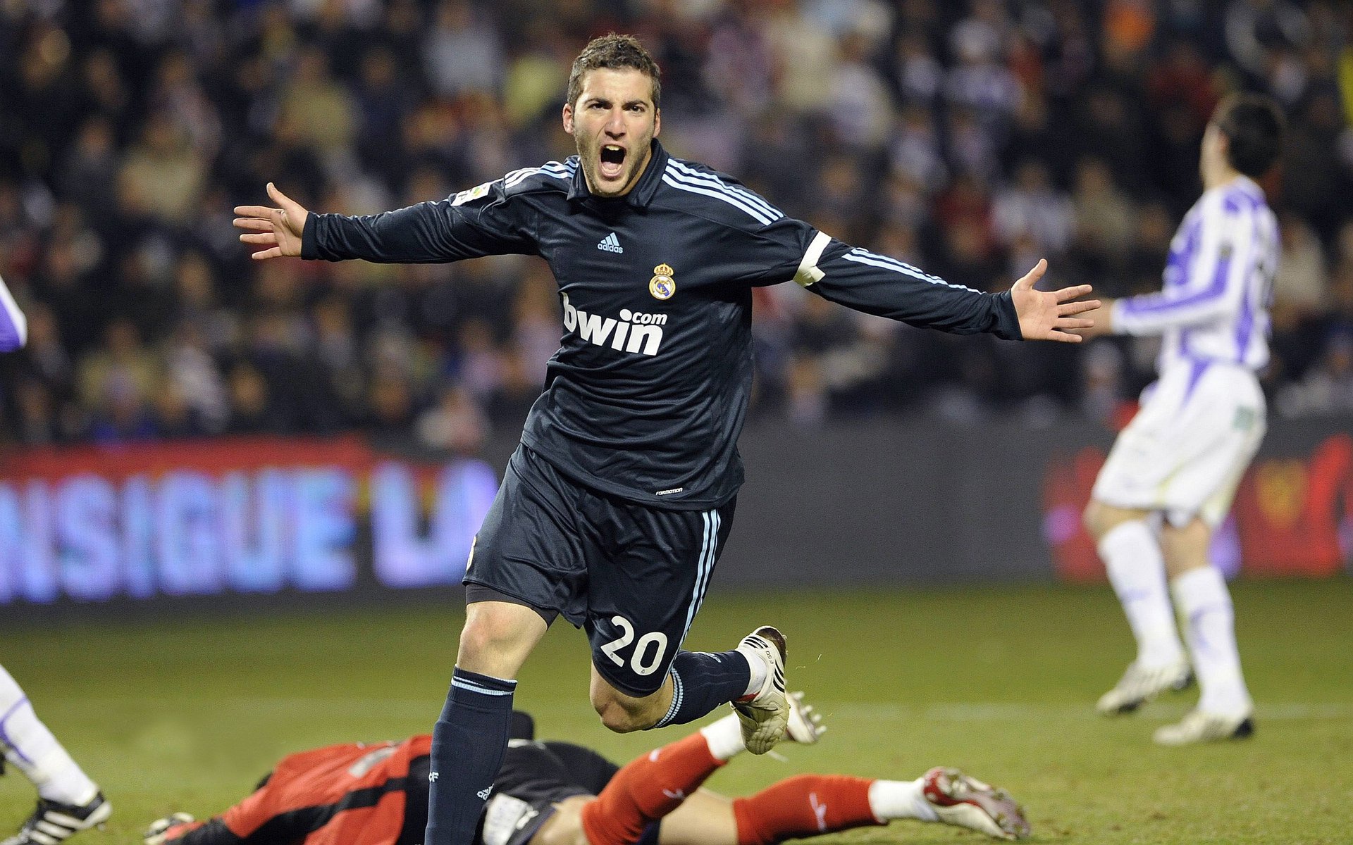 开云体育登录-别想着再夺冠了—文班亚马告诉你赢球早就过时了